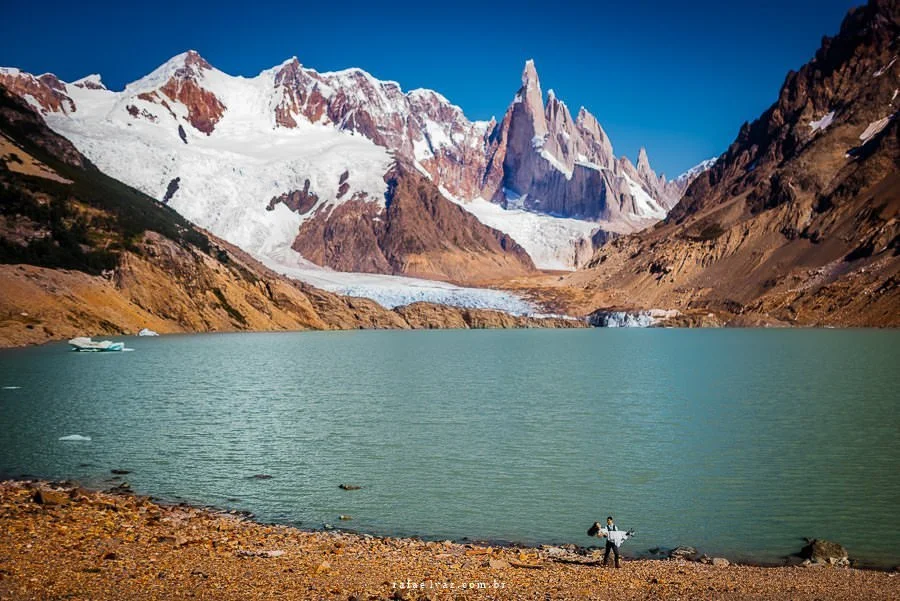 Ensaio de fotos na Patagônia, ensaio de noivos na patagonia, patagonia, el calafate, noiva, noiva na patagonia, casamento na patagonia, wedding patagonia, bride patagonia, argentina, el chaltein, el calafate, cerro torre, laguna de los tres, loma del pliegue tumbado, glaciais, perito moreno, noiva perito moreno, casamento no gelo, noiva fitz roy, fitz roy, trakking, noiva patagonia, noiva patagônia