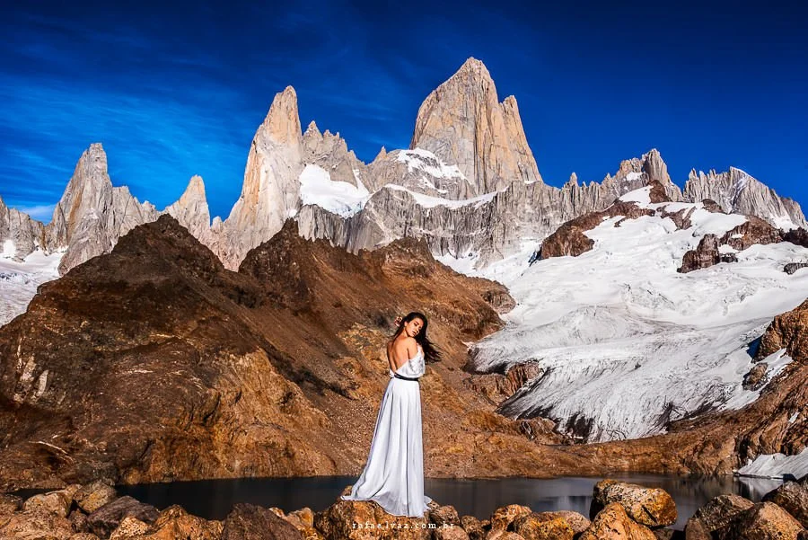 Ensaio de fotos na Patagônia, ensaio de noivos na patagonia, patagonia, el calafate, noiva, noiva na patagonia, casamento na patagonia, wedding patagonia, bride patagonia, argentina, el chaltein, el calafate, cerro torre, laguna de los tres, loma del pliegue tumbado, glaciais, perito moreno, noiva perito moreno, casamento no gelo, noiva fitz roy, fitz roy, trakking, noiva patagonia, noiva patagônia