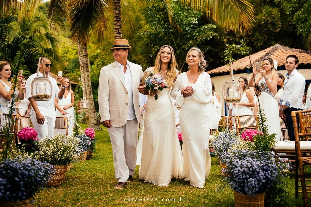 casamento na praia, praia, casamento, casando na praia, ideias de casamento na praia, locais para casar na praia, noiva na praia, ensaio na praia