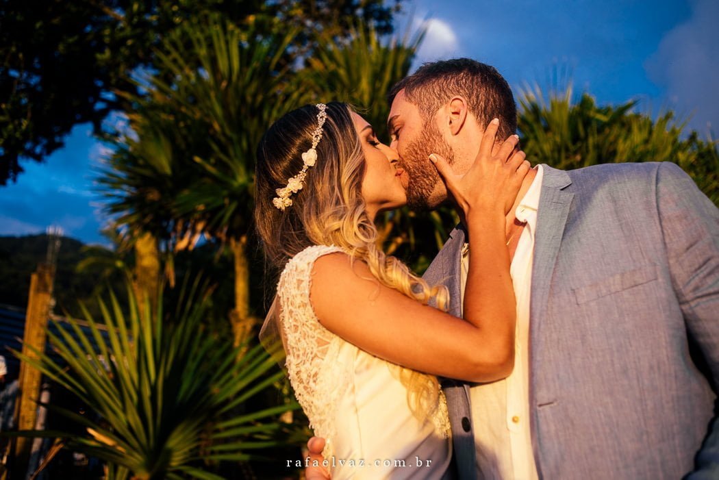 casamento na praia, praia, casamento, casando na praia, ideias de casamento na praia, locais para casar na praia, noiva na praia, ensaio na praia