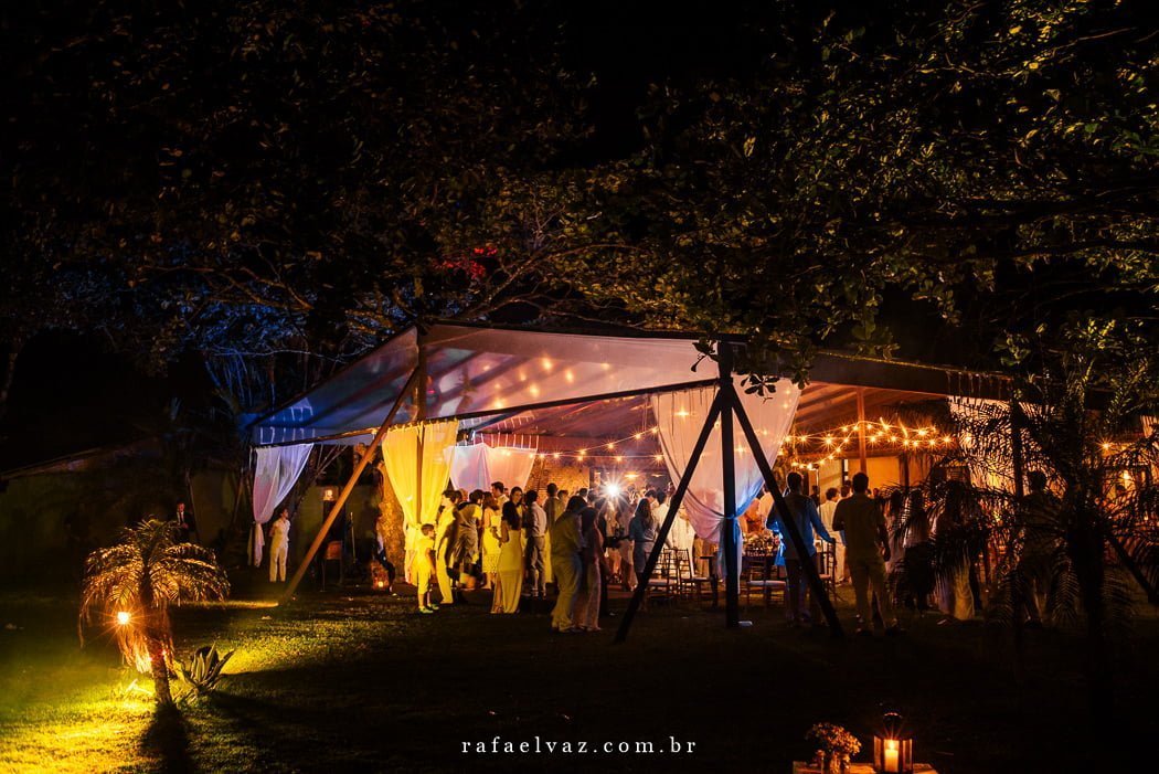 casamento na praia, praia, casamento, casando na praia, ideias de casamento na praia, locais para casar na praia, noiva na praia, ensaio na praia