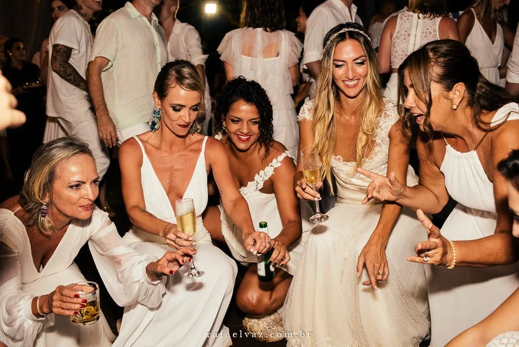 casamento na praia, praia, casamento, casando na praia, ideias de casamento na praia, locais para casar na praia, noiva na praia, ensaio na praia