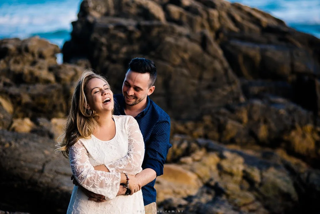 Pré Wedding na praia, ensaio de casamento, ensaio de casal, ensaio na praia, ensaio de fotos na praia, ensaio de dia, ensaio de casal de dia, pré wedding na praia