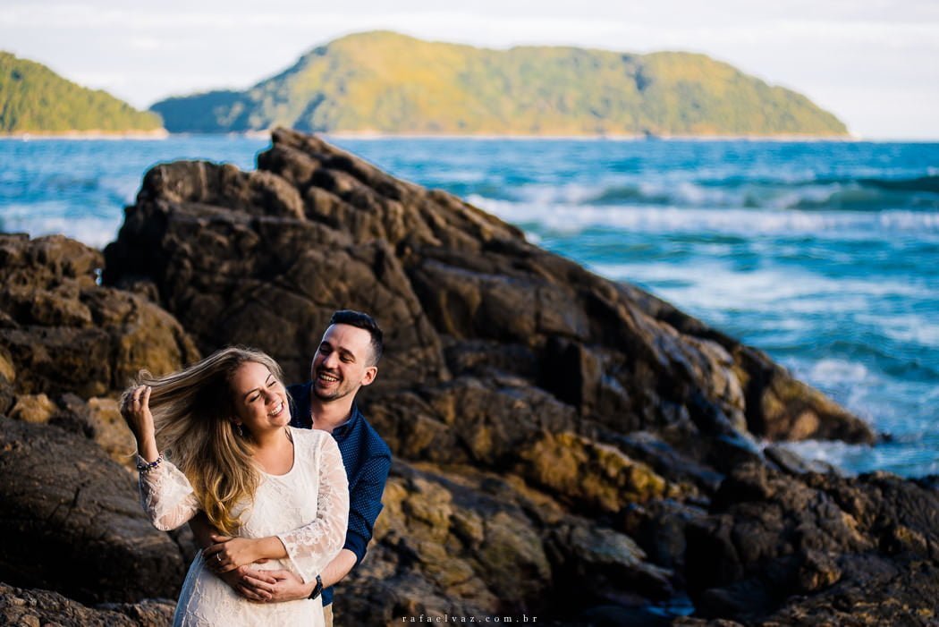 Pré Wedding na praia, ensaio de casamento, ensaio de casal, ensaio na praia, ensaio de fotos na praia, ensaio de dia, ensaio de casal de dia, pré wedding na praia