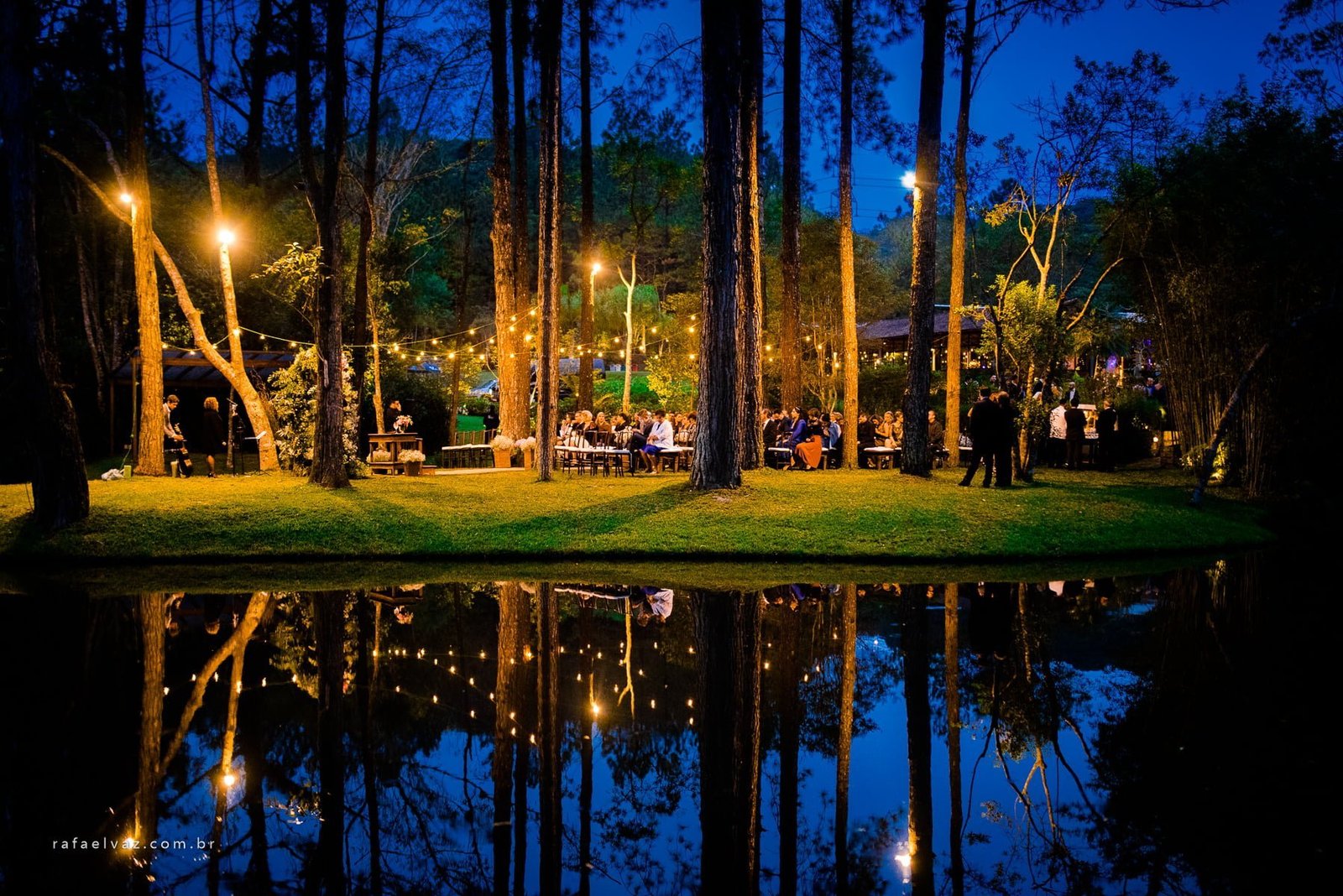 Casamento no Espaço Serra do Mar a noite, casamento no campo, casamento a noite, casamento no campo a noite, casamento em sp, casamento em sao paulo, decoração de casamento no campo, decoração de casamento rustico, decoração de casamento, flores no casamento, lucas anderi, vestido de noiva, vestida de noiva, vestido de noiva lucas anderi, rafael vaz fotografo, rafael vaz fotografia, casar no campo, say i do