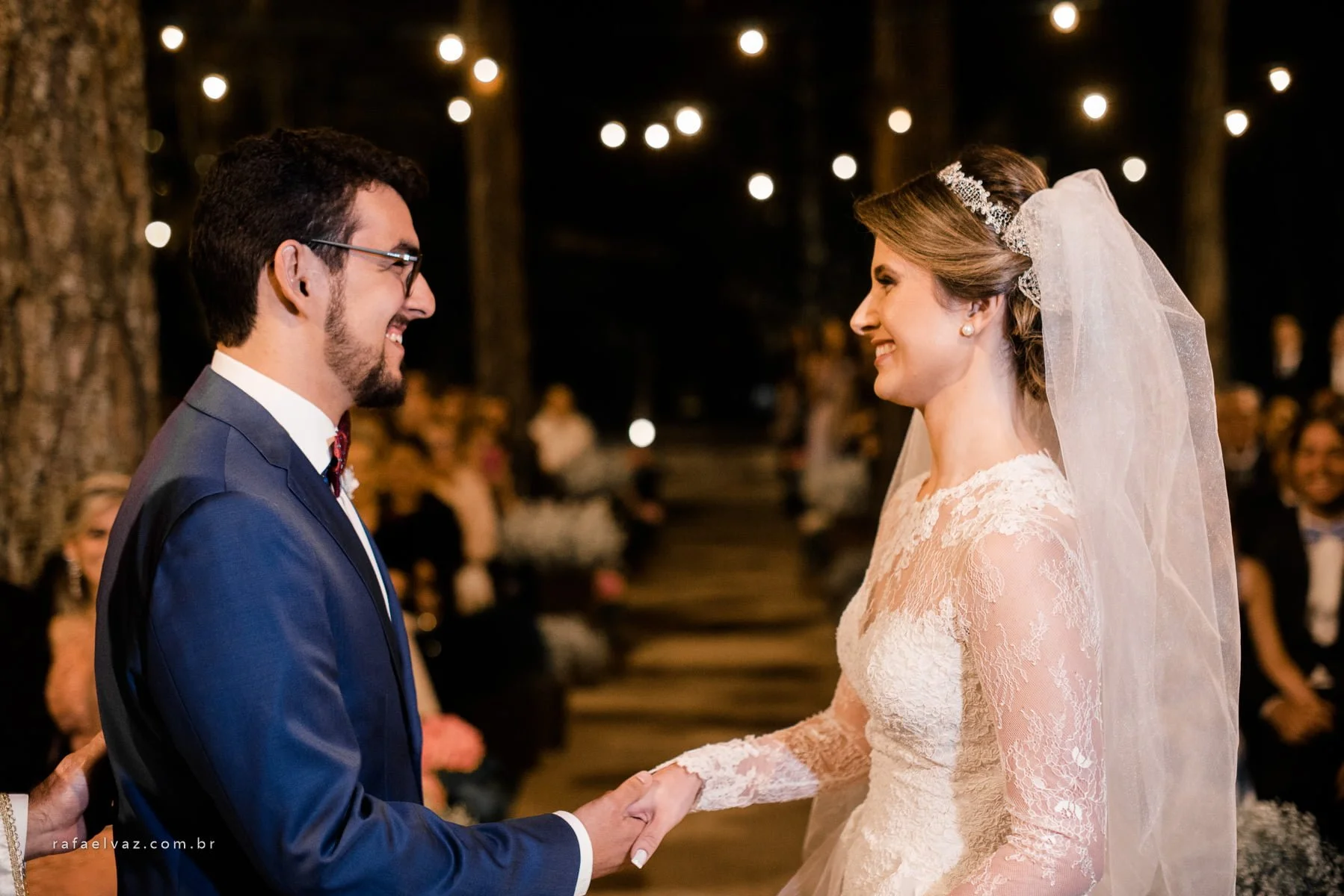 Casamento no Espaço Serra do Mar a noite, casamento no campo, casamento a noite, casamento no campo a noite, casamento em sp, casamento em sao paulo, decoração de casamento no campo, decoração de casamento rustico, decoração de casamento, flores no casamento, lucas anderi, vestido de noiva, vestida de noiva, vestido de noiva lucas anderi, rafael vaz fotografo, rafael vaz fotografia, casar no campo, say i do