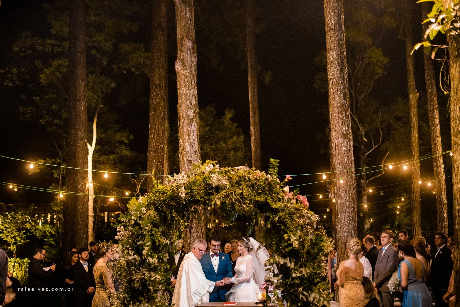 Casamento no Espaço Serra do Mar a noite, casamento no campo, casamento a noite, casamento no campo a noite, casamento em sp, casamento em sao paulo, decoração de casamento no campo, decoração de casamento rustico, decoração de casamento, flores no casamento, lucas anderi, vestido de noiva, vestida de noiva, vestido de noiva lucas anderi, rafael vaz fotografo, rafael vaz fotografia, casar no campo, say i do