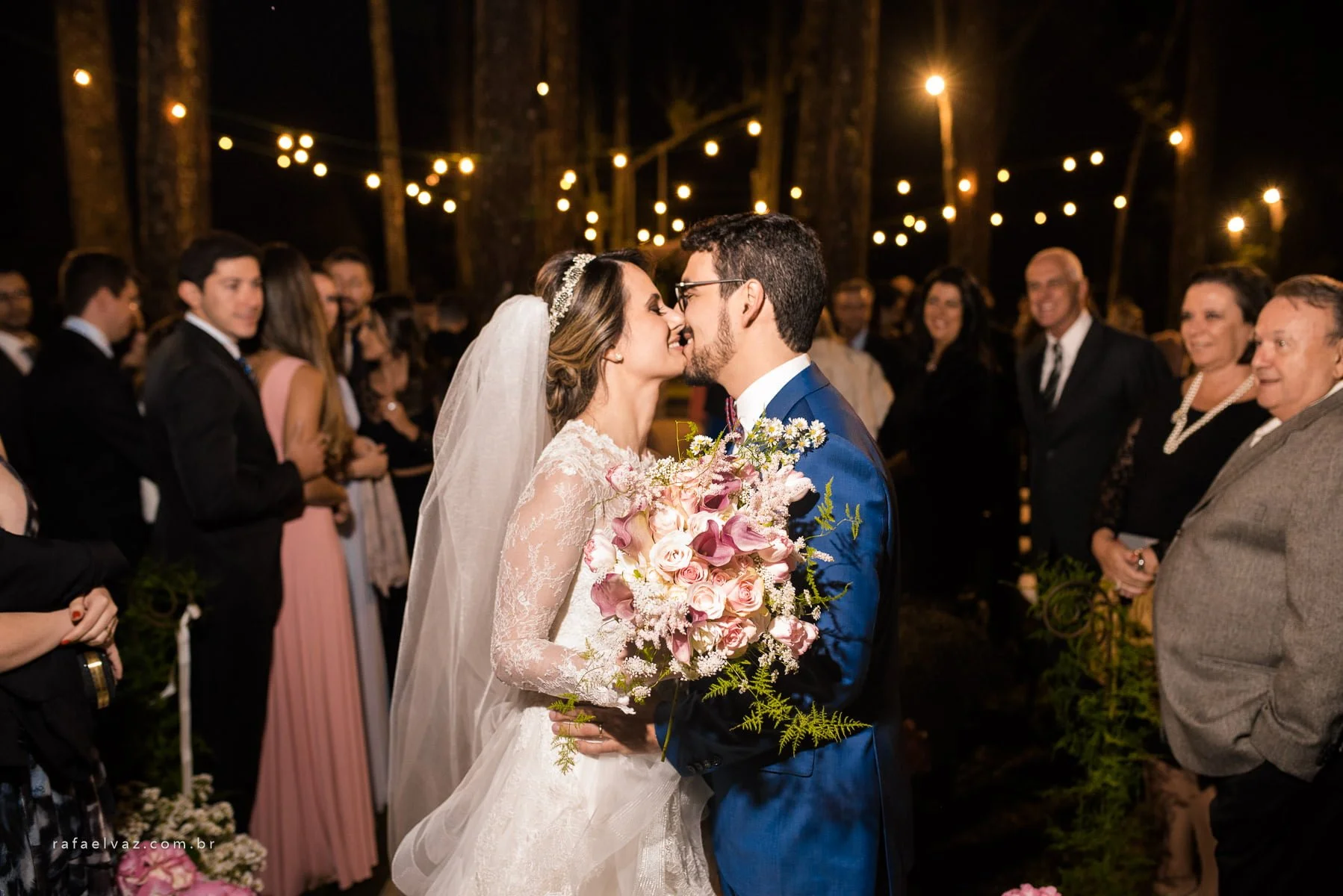 Casamento no Espaço Serra do Mar a noite, casamento no campo, casamento a noite, casamento no campo a noite, casamento em sp, casamento em sao paulo, decoração de casamento no campo, decoração de casamento rustico, decoração de casamento, flores no casamento, lucas anderi, vestido de noiva, vestida de noiva, vestido de noiva lucas anderi, rafael vaz fotografo, rafael vaz fotografia, casar no campo, say i do