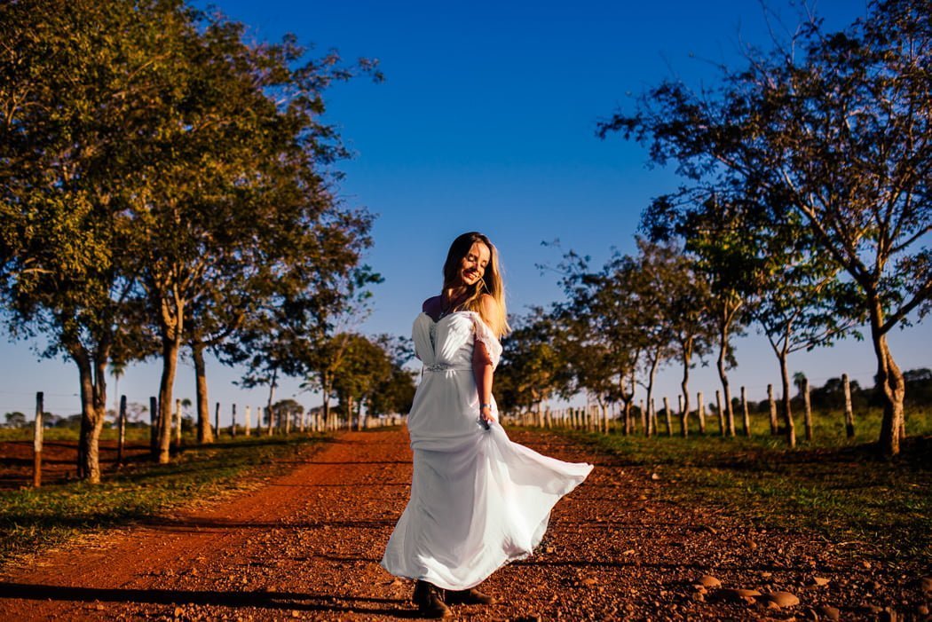 Ensaio de noiva, vestido de noiva, vestida de noiva, fotos de noiva em bonito, ensaio, pré wedding, ensaio no campo, ensaio de dia, ensaio de casal