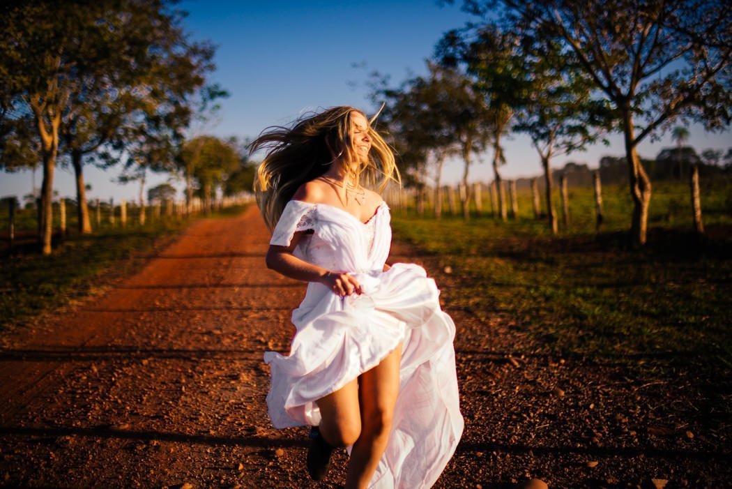 Ensaio de noiva, vestido de noiva, vestida de noiva, fotos de noiva em bonito, ensaio, pré wedding, ensaio no campo, ensaio de dia, ensaio de casal