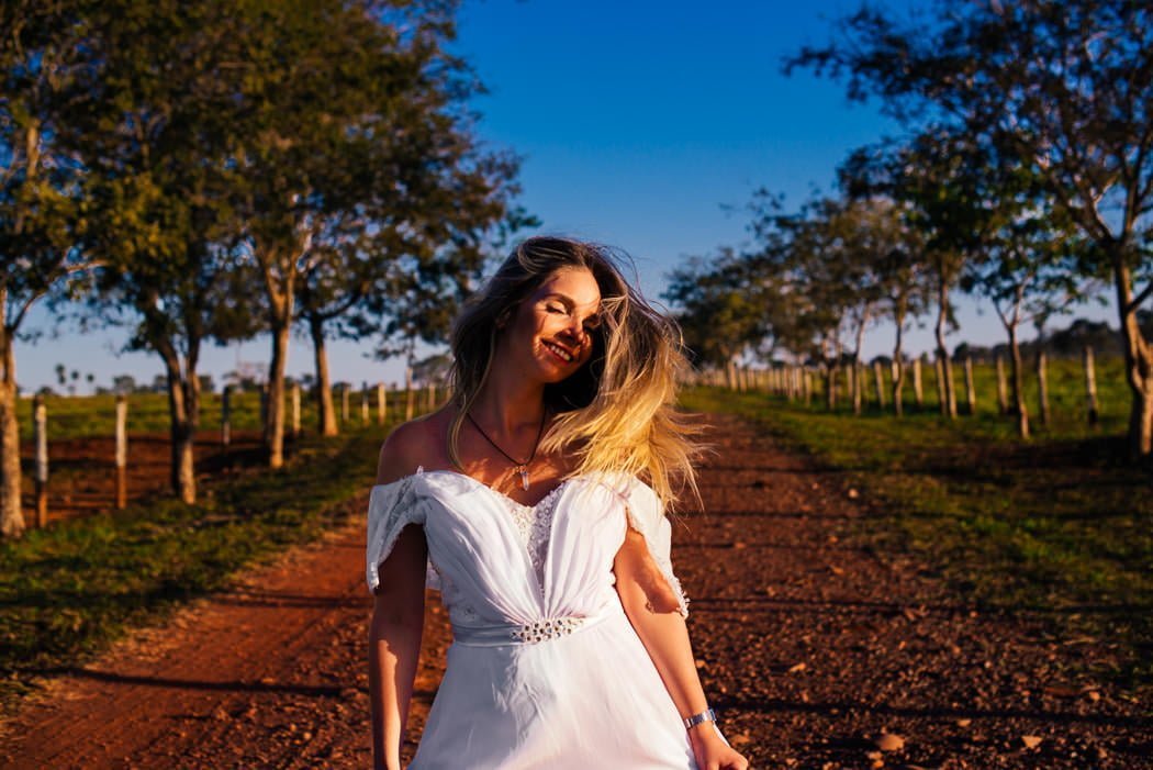 Ensaio de noiva, vestido de noiva, vestida de noiva, fotos de noiva em bonito, ensaio, pré wedding, ensaio no campo, ensaio de dia, ensaio de casal
