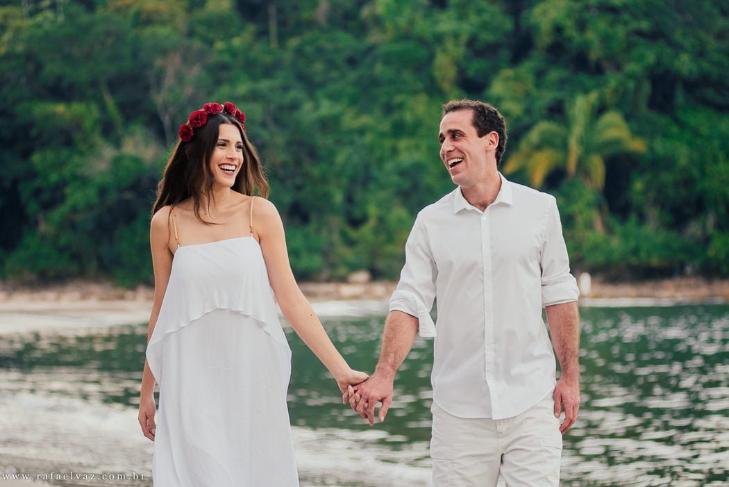 Ensaio na Praia de Iporanga, Ensaio de dia, ensaio na praia, pré wedding, ensaio de casal, fotos de casamento de dia, casamento pé na areia