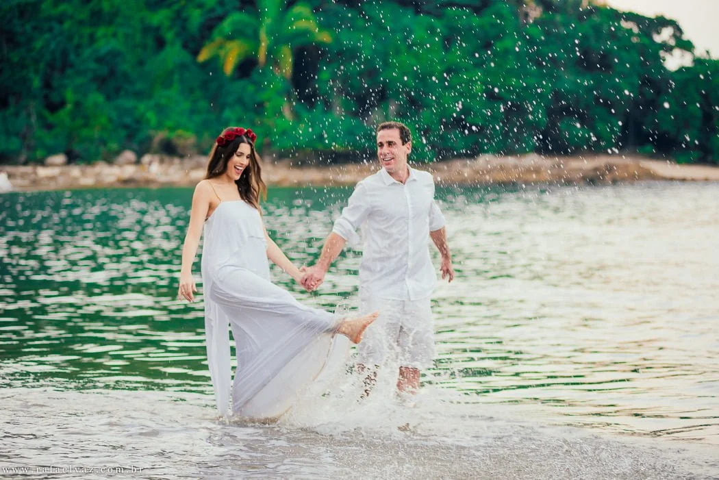 Ensaio na Praia de Iporanga, Ensaio de dia, ensaio na praia, pré wedding, ensaio de casal, fotos de casamento de dia, casamento pé na areia