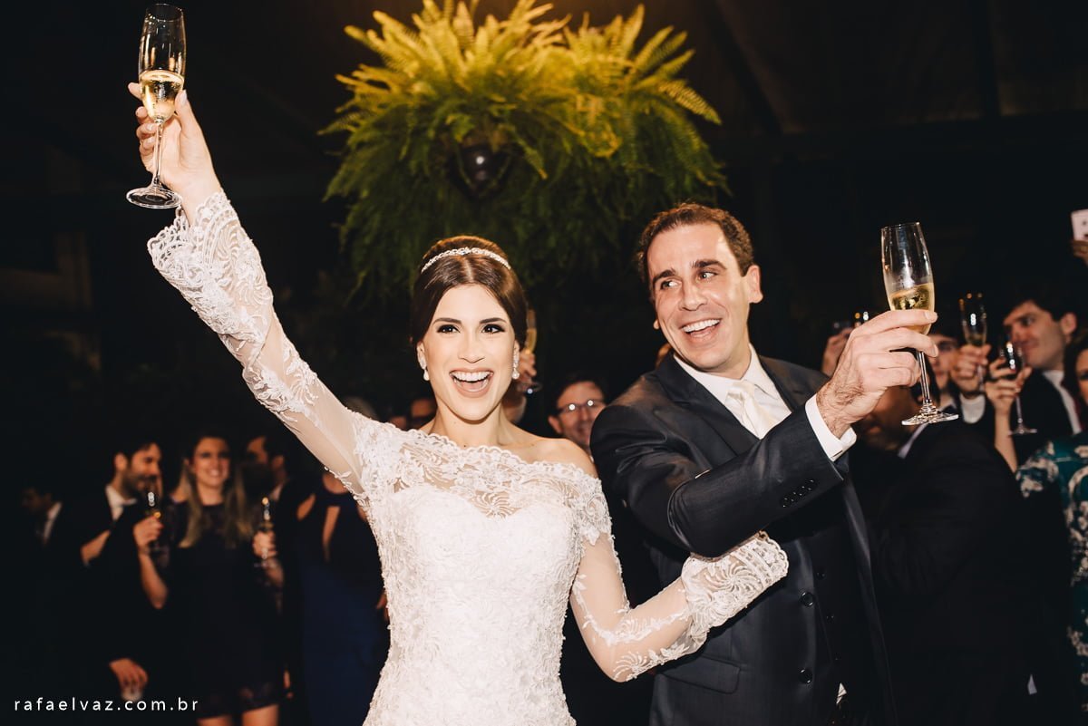 Casamento Camila Albino e Luiz Gustavo Senhorini, casamento em santos, casamento em são paulo, casamento no monte serrat, casamento tradicional, casamento a noite, casamento da dançarina do faustão, camila albino, fotografo de casamento sp, rafael vaz fotografo, casamento no embaré, casamento na basílica do embaré