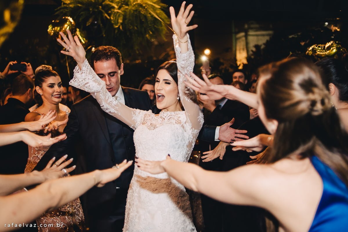 Casamento Camila Albino e Luiz Gustavo Senhorini, casamento em santos, casamento em são paulo, casamento no monte serrat, casamento tradicional, casamento a noite, casamento da dançarina do faustão, camila albino, fotografo de casamento sp, rafael vaz fotografo, casamento no embaré, casamento na basílica do embaré