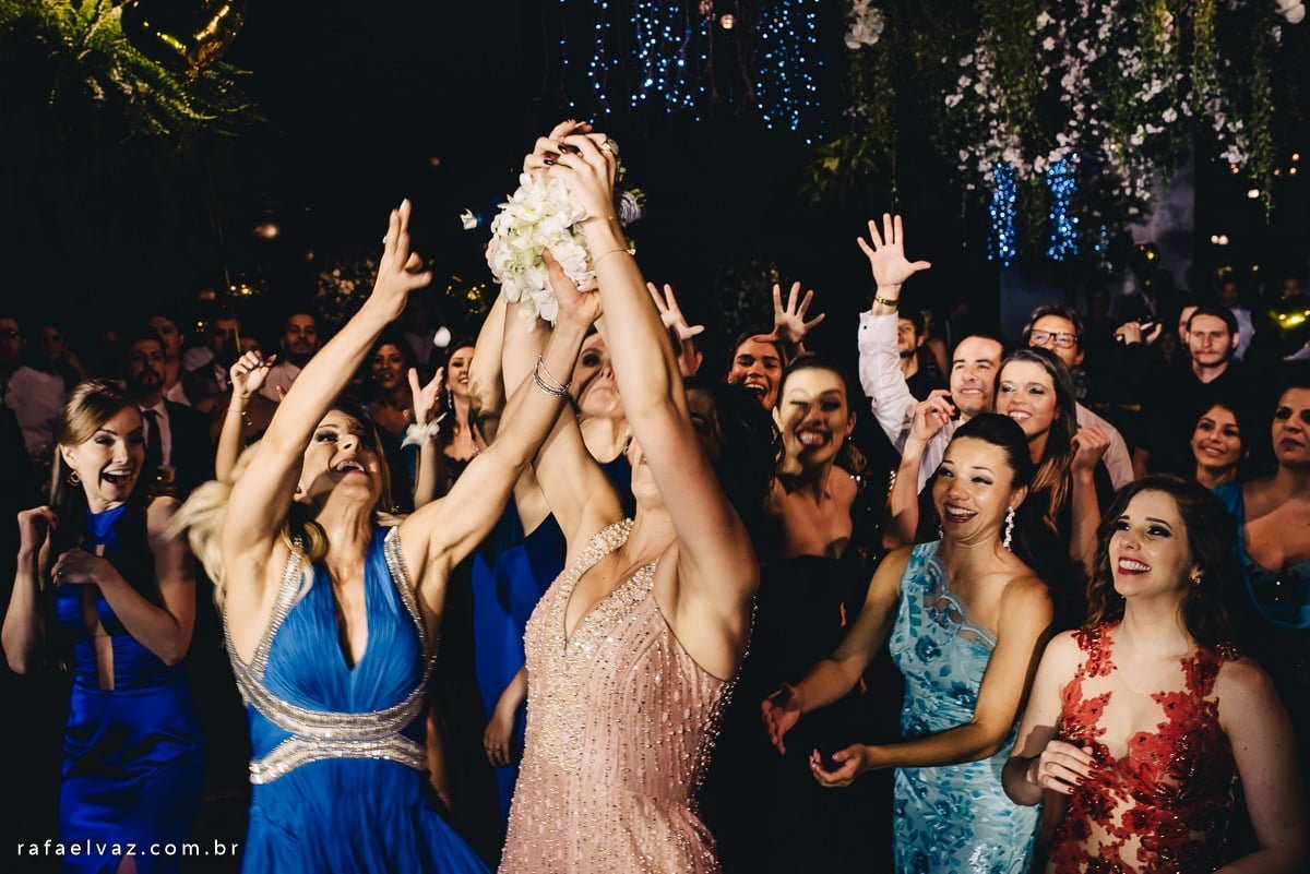 Casamento Camila Albino e Luiz Gustavo Senhorini, casamento em santos, casamento em são paulo, casamento no monte serrat, casamento tradicional, casamento a noite, casamento da dançarina do faustão, camila albino, fotografo de casamento sp, rafael vaz fotografo, casamento no embaré, casamento na basílica do embaré