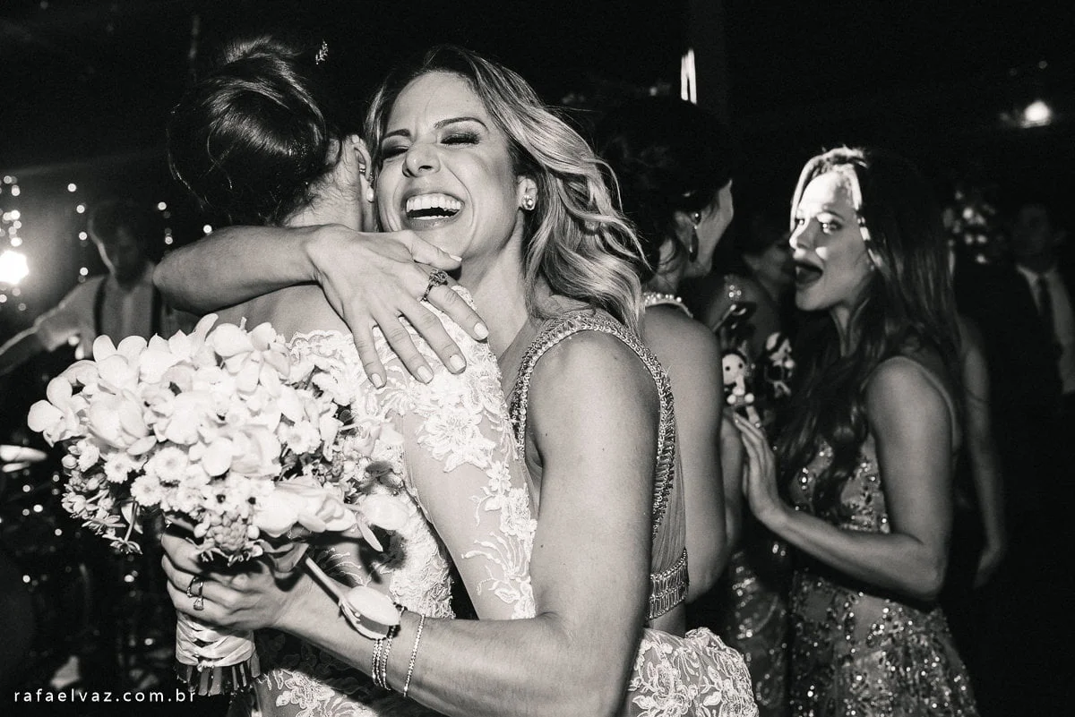 Casamento Camila Albino e Luiz Gustavo Senhorini, casamento em santos, casamento em são paulo, casamento no monte serrat, casamento tradicional, casamento a noite, casamento da dançarina do faustão, camila albino, fotografo de casamento sp, rafael vaz fotografo, casamento no embaré, casamento na basílica do embaré
