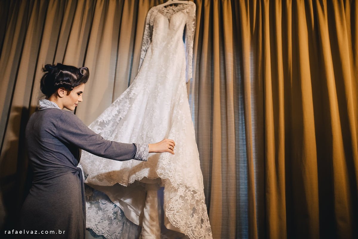 Casamento Camila Albino e Luiz Gustavo Senhorini, casamento em santos, casamento em são paulo, casamento no monte serrat, casamento tradicional, casamento a noite, casamento da dançarina do faustão, camila albino, fotografo de casamento sp, rafael vaz fotografo, casamento no embaré, casamento na basílica do embaré
