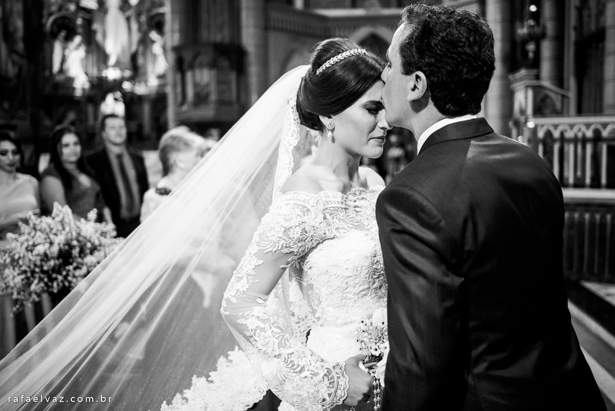 Casamento Camila Albino e Luiz Gustavo Senhorini, casamento em santos, casamento em são paulo, casamento no monte serrat, casamento tradicional, casamento a noite, casamento da dançarina do faustão, camila albino, fotografo de casamento sp, rafael vaz fotografo, casamento no embaré, casamento na basílica do embaré