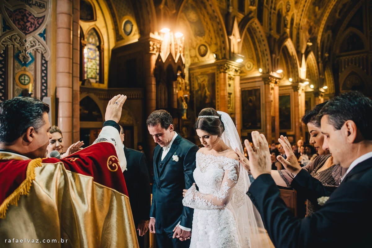 Casamento Camila Albino e Luiz Gustavo Senhorini, casamento em santos, casamento em são paulo, casamento no monte serrat, casamento tradicional, casamento a noite, casamento da dançarina do faustão, camila albino, fotografo de casamento sp, rafael vaz fotografo, casamento no embaré, casamento na basílica do embaré
