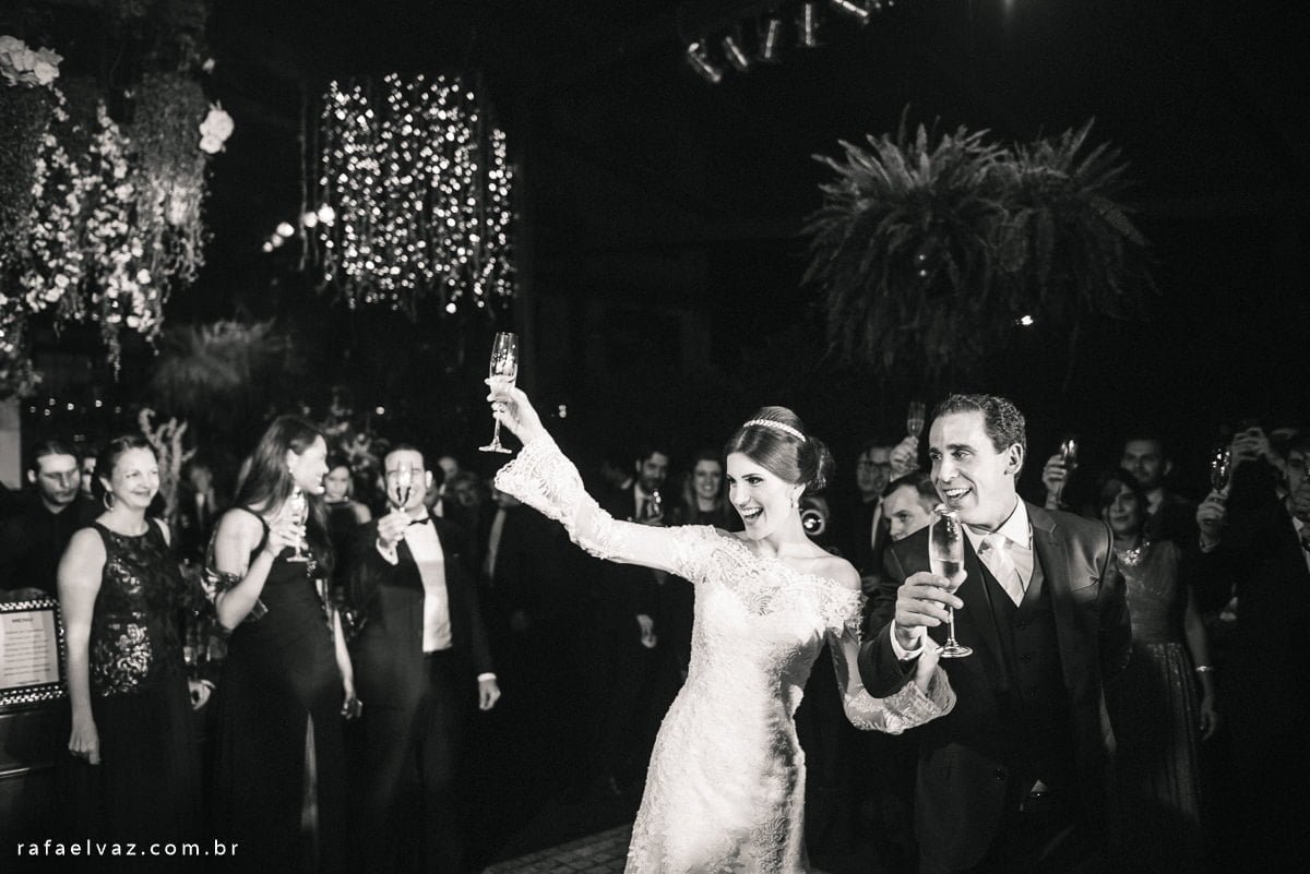 Casamento Camila Albino e Luiz Gustavo Senhorini, casamento em santos, casamento em são paulo, casamento no monte serrat, casamento tradicional, casamento a noite, casamento da dançarina do faustão, camila albino, fotografo de casamento sp, rafael vaz fotografo, casamento no embaré, casamento na basílica do embaré