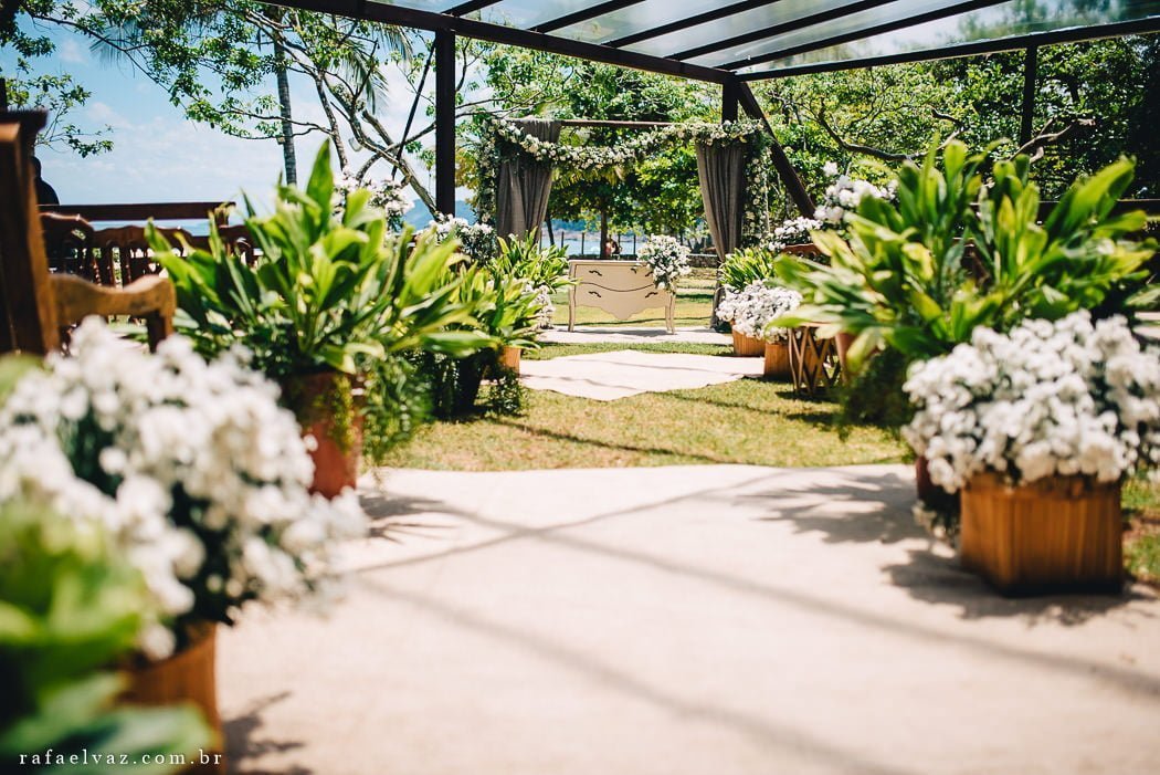 Casamento no reserva Tambá, casamento nathália e victor, casamento na praia, casamento pé na areia, casamento de dia, casar de dia, vestida de noiva