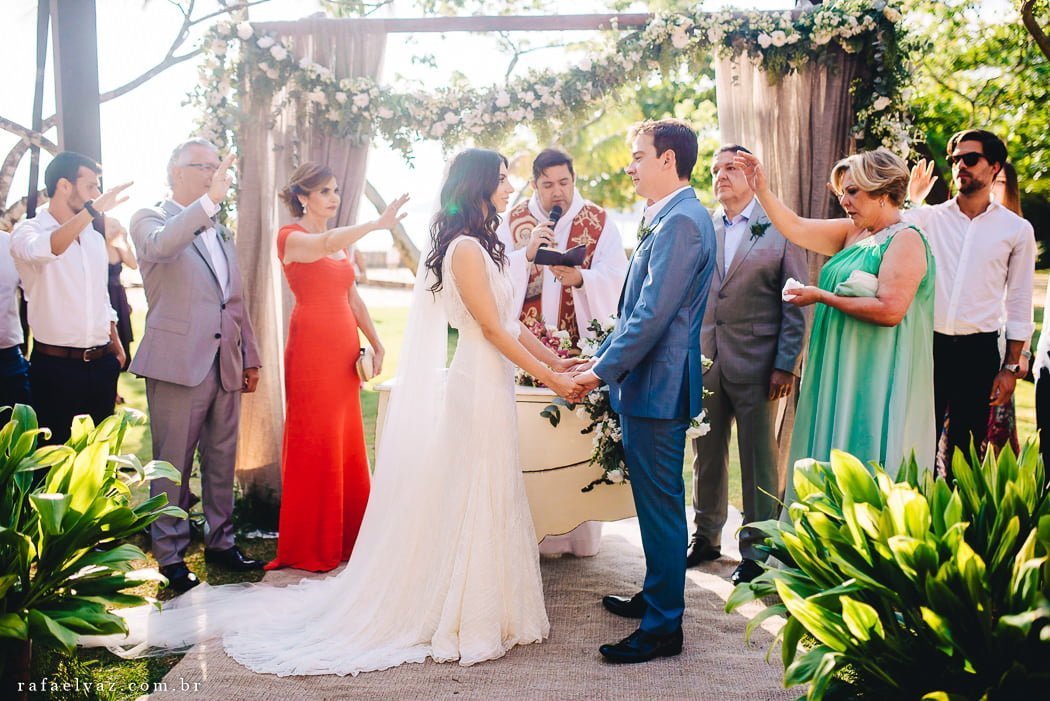Casamento no reserva Tambá, casamento nathália e victor, casamento na praia, casamento pé na areia, casamento de dia, casar de dia, vestida de noiva