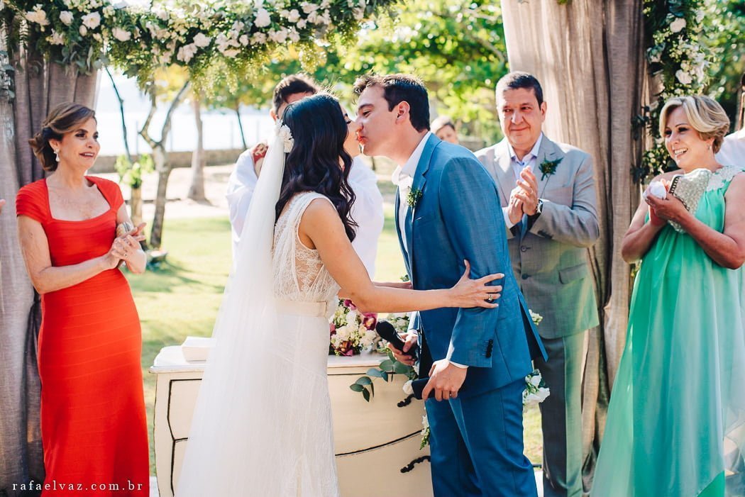 Casamento no reserva Tambá, casamento nathália e victor, casamento na praia, casamento pé na areia, casamento de dia, casar de dia, vestida de noiva