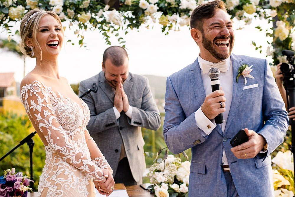 Casamento em Búzios, fotografo de casamento RJ, casamento RJ, Rio de Janeiro, Casamento de dia, casamento no rio, casamento na praia, decoração de casamento na praia, decoração de casamento de dia, vestida de noiva, fotógrafo de casamento em Búzios