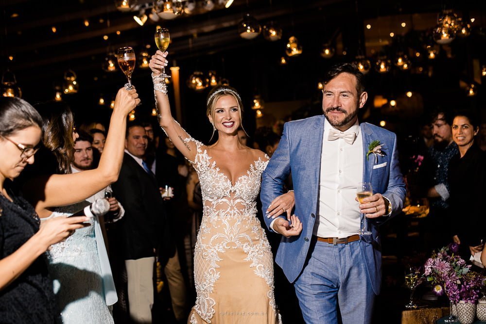 Casamento em Búzios, fotografo de casamento RJ, casamento RJ, Rio de Janeiro, Casamento de dia, casamento no rio, casamento na praia, decoração de casamento na praia, decoração de casamento de dia, vestida de noiva, fotógrafo de casamento em Búzios