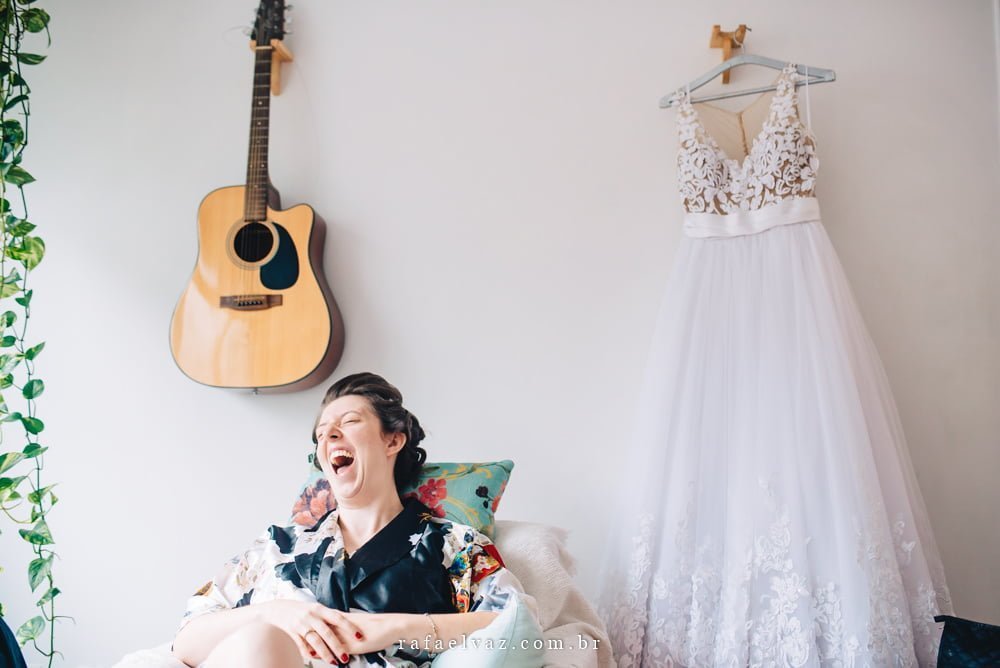 Casamento simples e elegante, casamento simples na igreja, casamento em casa, making of em casa, decoração de casamento simples, fotografia de casamento em santos, fotografia de casamento em igreja, fotógrafo de casamento, fotografo de casamento sp, rafael vaz fotografia