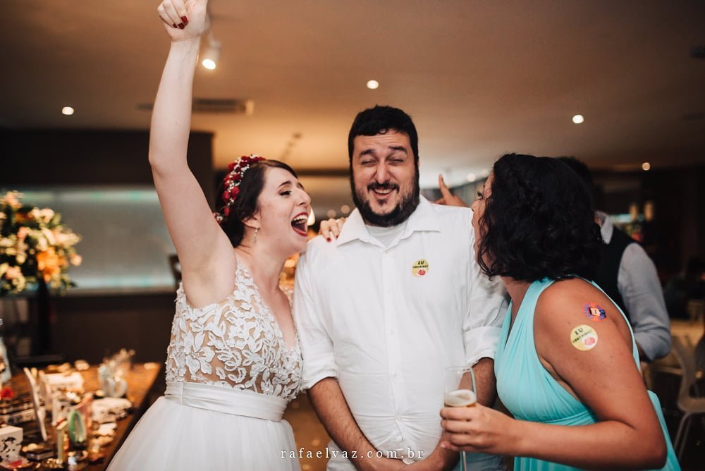 Casamento simples e elegante, casamento simples na igreja, casamento em casa, making of em casa, decoração de casamento simples, fotografia de casamento em santos, fotografia de casamento em igreja, fotógrafo de casamento, fotografo de casamento sp, rafael vaz fotografia