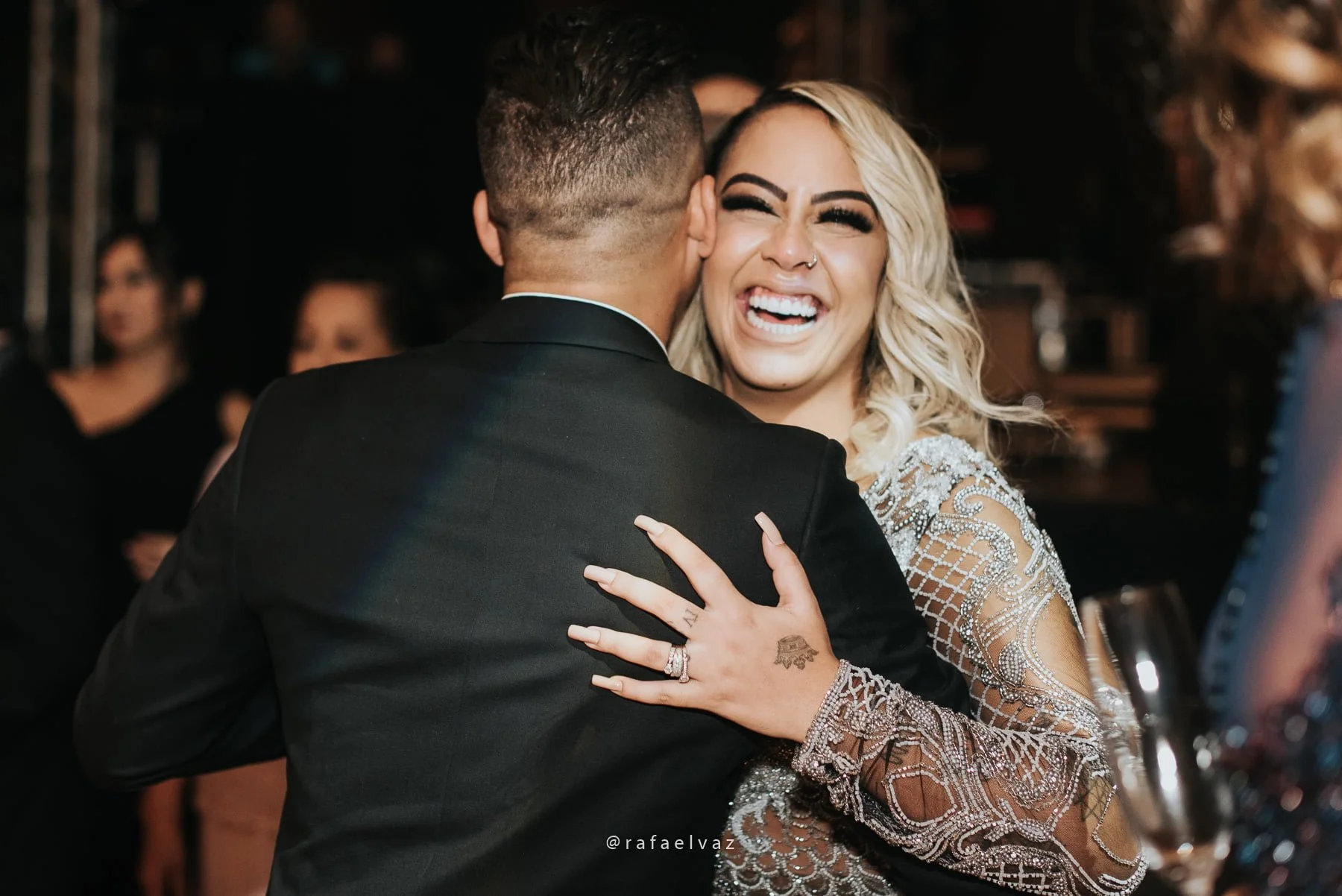 Casamento com neymar, neymar no casamento, casamento gabi e léo, casamento a noite, casamento na igreja, casamento na igreja do valongo, casamento com famoso, casamento com wesley safadão, casamento com safadão, neymar e bruna marquezine, neymar e bruna marquezine no casamento, casamento de jogador de futebol, casamento em santos, Rafael vaz fotografia, fotógrafo de famosos, david brasil, casamento de famosos, casamento do léo do santos, neymar e bruna marquezine padrinhos