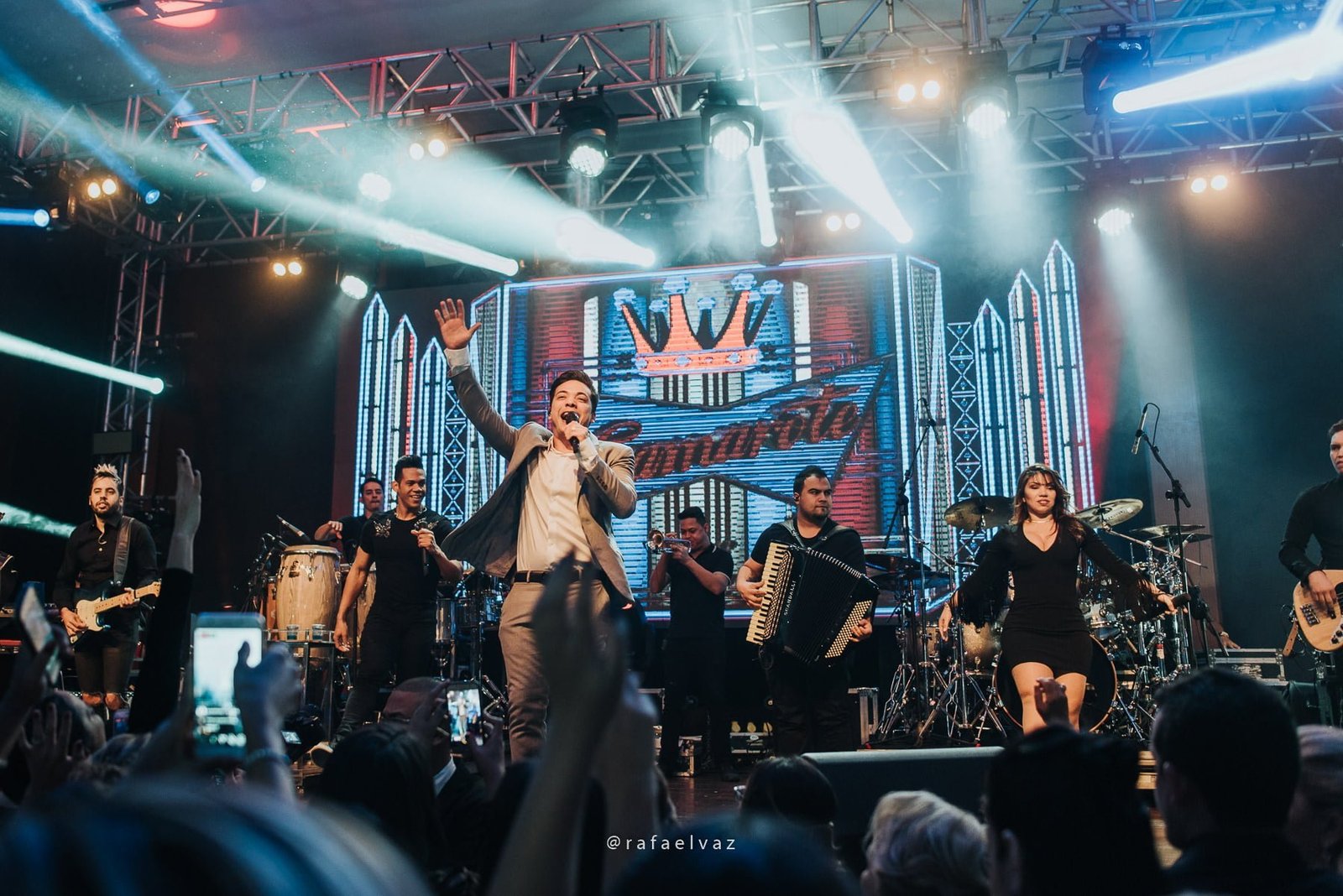 Casamento com neymar, neymar no casamento, casamento gabi e léo, casamento a noite, casamento na igreja, casamento na igreja do valongo, casamento com famoso, casamento com wesley safadão, casamento com safadão, neymar e bruna marquezine, neymar e bruna marquezine no casamento, casamento de jogador de futebol, casamento em santos, Rafael vaz fotografia, fotógrafo de famosos, david brasil, casamento de famosos, casamento do léo do santos, neymar e bruna marquezine padrinhos