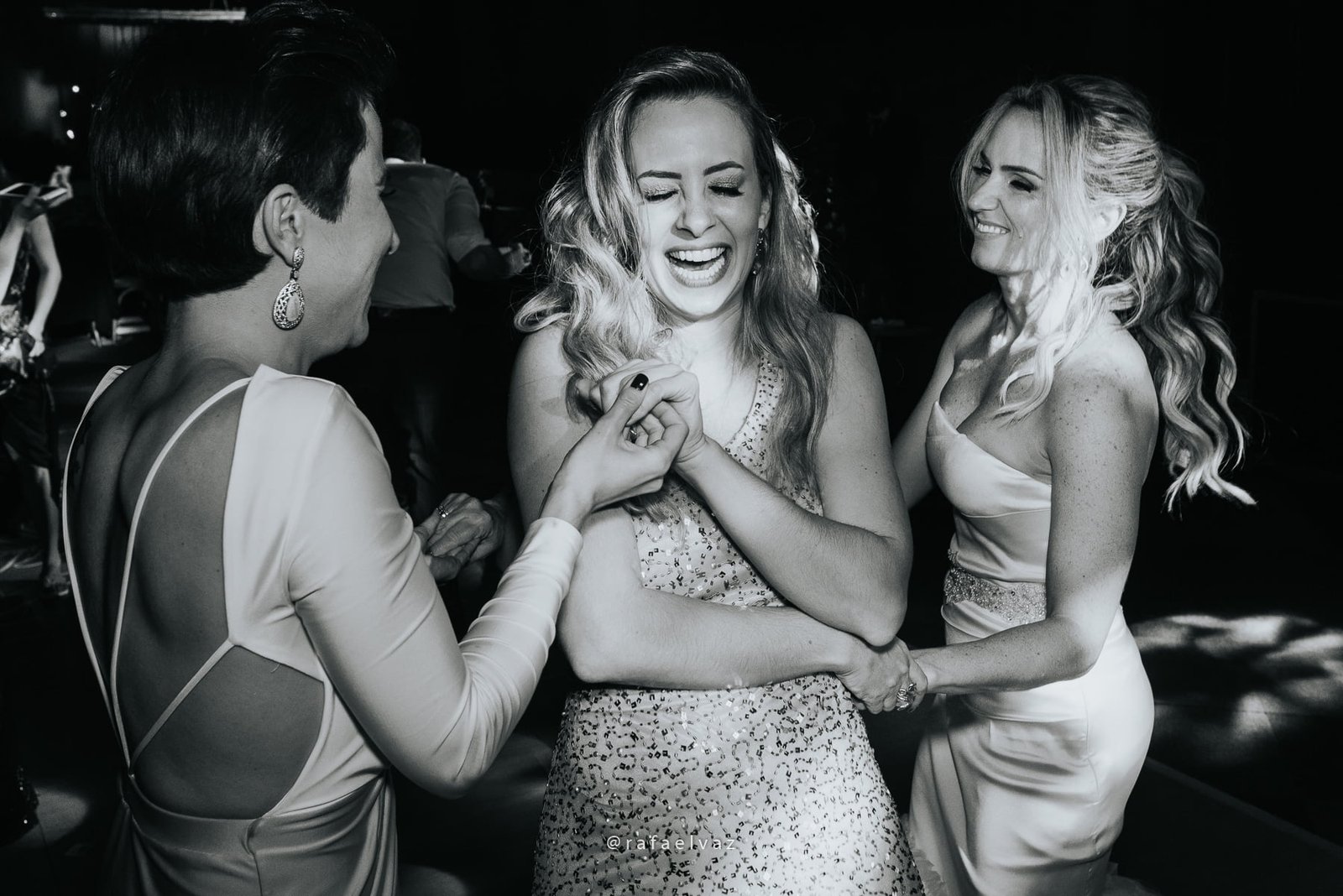 Casamento com neymar, neymar no casamento, casamento gabi e léo, casamento a noite, casamento na igreja, casamento na igreja do valongo, casamento com famoso, casamento com wesley safadão, casamento com safadão, neymar e bruna marquezine, neymar e bruna marquezine no casamento, casamento de jogador de futebol, casamento em santos, Rafael vaz fotografia, fotógrafo de famosos, david brasil, casamento de famosos, casamento do léo do santos, neymar e bruna marquezine padrinhos