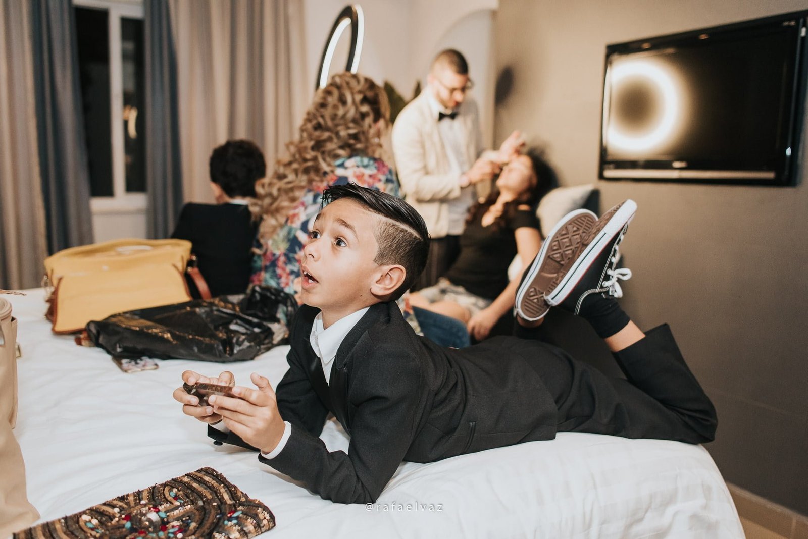 Casamento com neymar, neymar no casamento, casamento gabi e léo, casamento a noite, casamento na igreja, casamento na igreja do valongo, casamento com famoso, casamento com wesley safadão, casamento com safadão, neymar e bruna marquezine, neymar e bruna marquezine no casamento, casamento de jogador de futebol, casamento em santos, Rafael vaz fotografia, fotógrafo de famosos, david brasil, casamento de famosos, casamento do léo do santos, neymar e bruna marquezine padrinhos