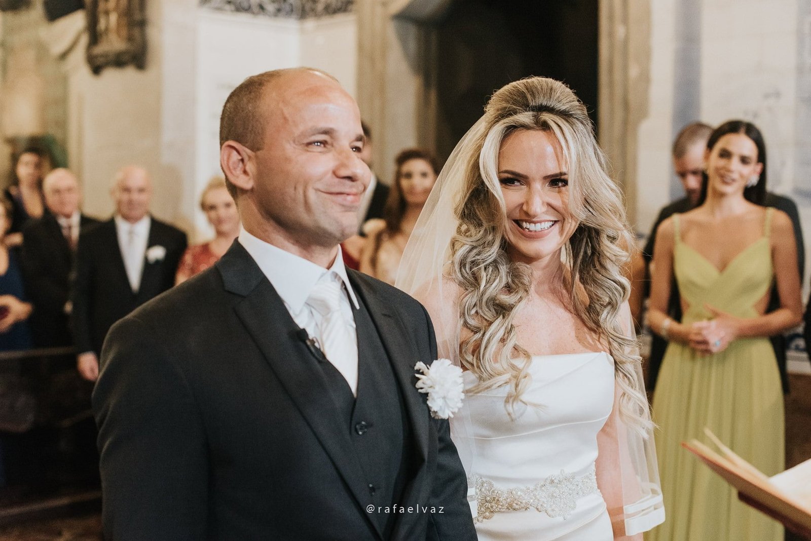 Casamento com neymar, neymar no casamento, casamento gabi e léo, casamento a noite, casamento na igreja, casamento na igreja do valongo, casamento com famoso, casamento com wesley safadão, casamento com safadão, neymar e bruna marquezine, neymar e bruna marquezine no casamento, casamento de jogador de futebol, casamento em santos, Rafael vaz fotografia, fotógrafo de famosos, david brasil, casamento de famosos, casamento do léo do santos, neymar e bruna marquezine padrinhos