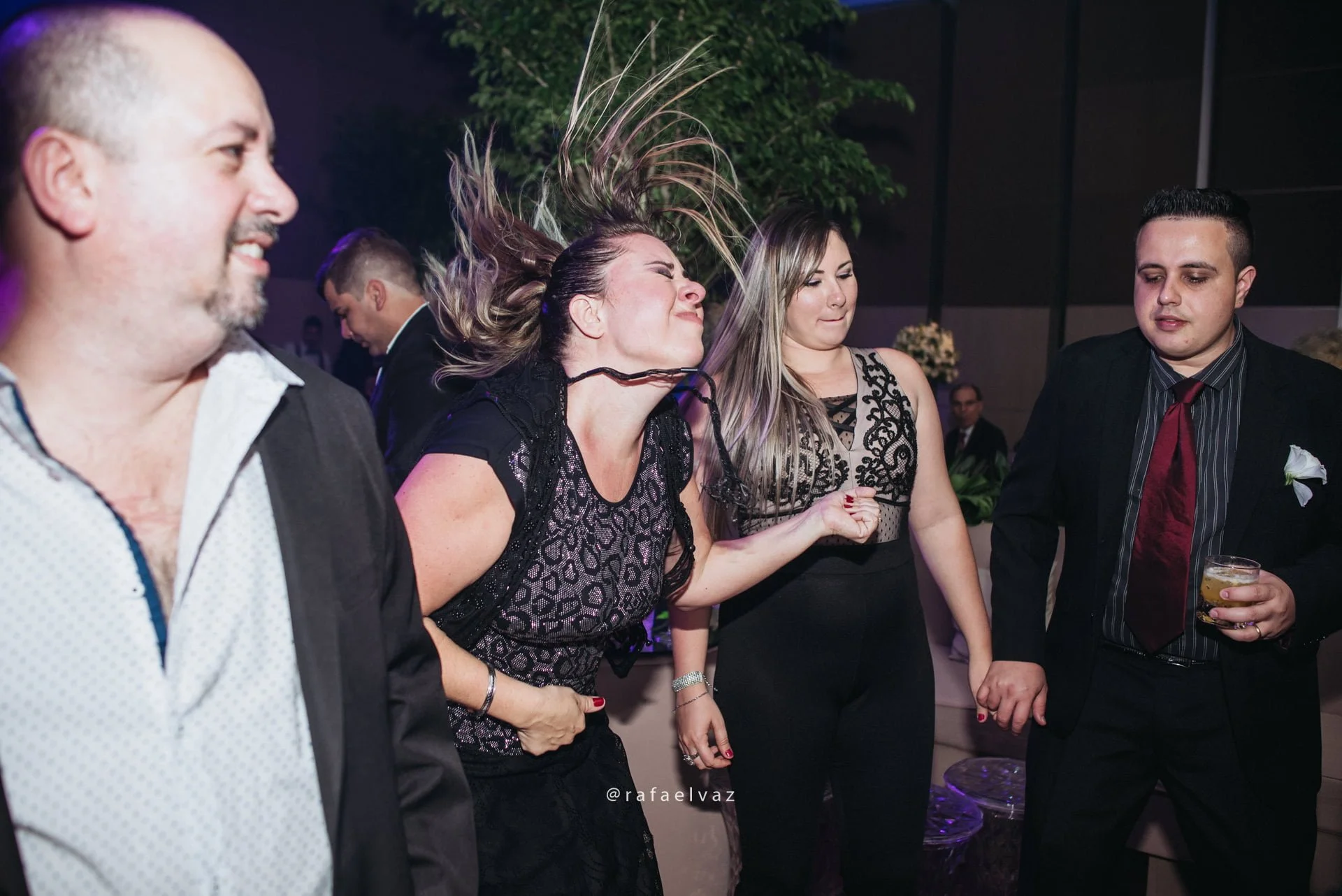 casamento classico romantico, casamento classico a noite, casamento tradicional, casamento a noite, decoracao de casamento a noite, decoracao de casamento classico, decoracao classica e romantica, convite de casamento, casamento thayana e diego, fotografo de casamento santos, fotografo de casamento sp, rafael vaz fotografia, casamento na igreja do embare, casamento em santos, casamento em igreja