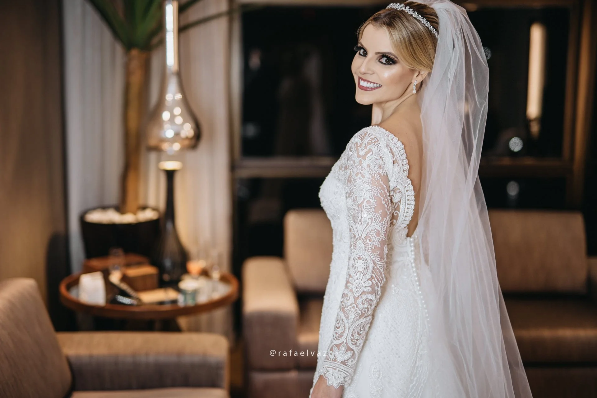 casamento classico romantico, casamento classico a noite, casamento tradicional, casamento a noite, decoracao de casamento a noite, decoracao de casamento classico, decoracao classica e romantica, convite de casamento, casamento thayana e diego, fotografo de casamento santos, fotografo de casamento sp, rafael vaz fotografia, casamento na igreja do embare, casamento em santos, casamento em igreja