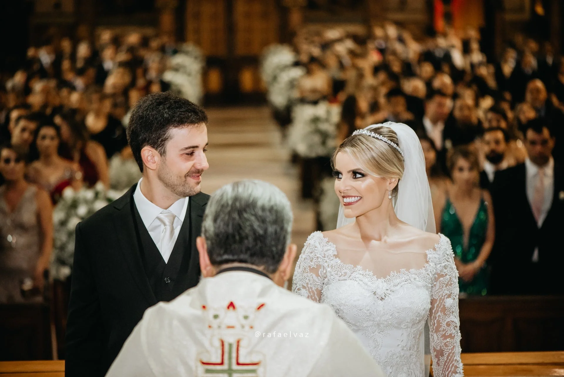 casamento classico romantico, casamento classico a noite, casamento tradicional, casamento a noite, decoracao de casamento a noite, decoracao de casamento classico, decoracao classica e romantica, convite de casamento, casamento thayana e diego, fotografo de casamento santos, fotografo de casamento sp, rafael vaz fotografia, casamento na igreja do embare, casamento em santos, casamento em igreja