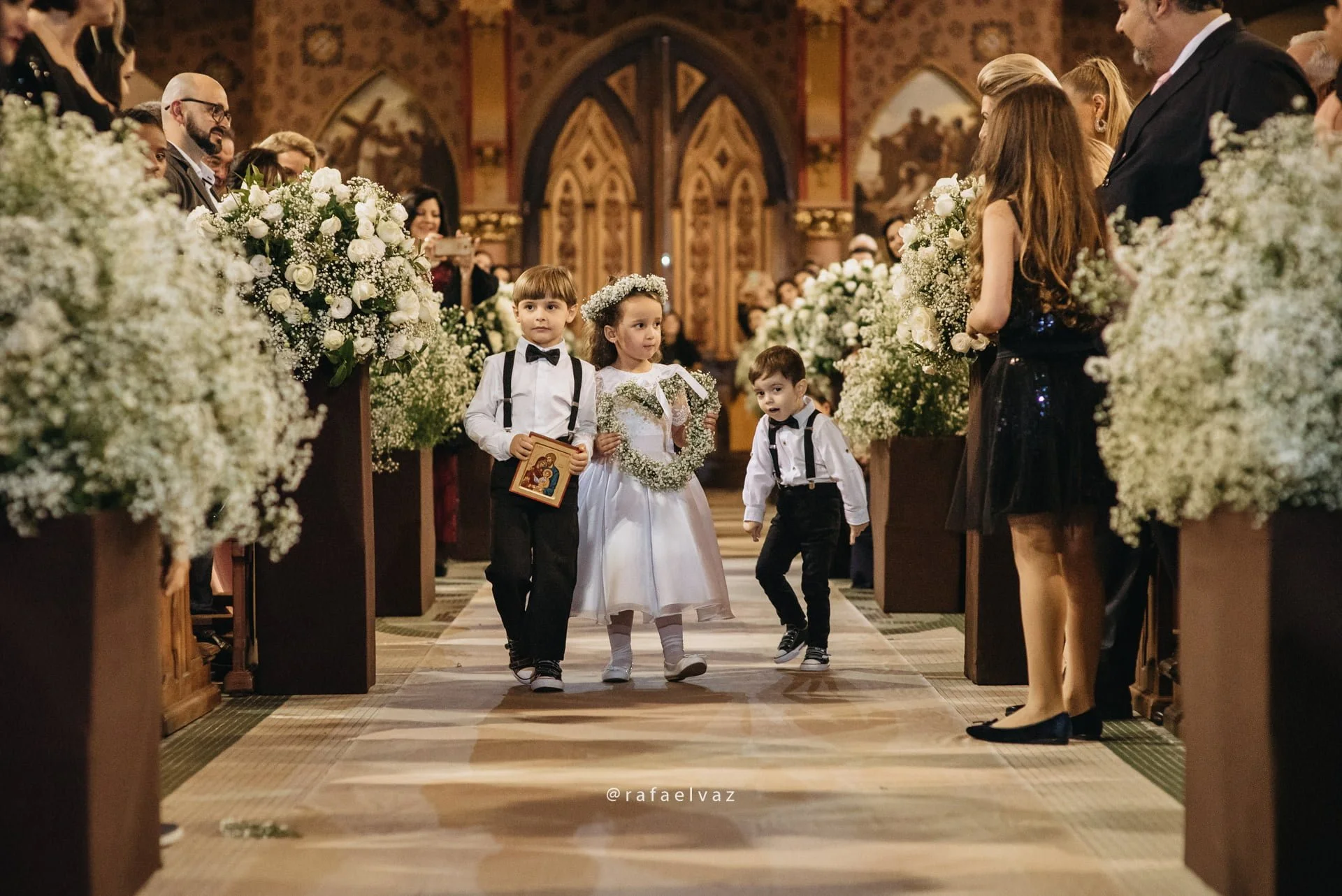 casamento classico romantico, casamento classico a noite, casamento tradicional, casamento a noite, decoracao de casamento a noite, decoracao de casamento classico, decoracao classica e romantica, convite de casamento, casamento thayana e diego, fotografo de casamento santos, fotografo de casamento sp, rafael vaz fotografia, casamento na igreja do embare, casamento em santos, casamento em igreja