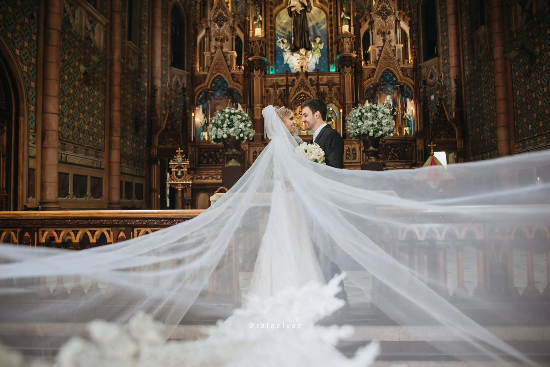 casamento classico romantico, casamento classico a noite, casamento tradicional, casamento a noite, decoracao de casamento a noite, decoracao de casamento classico, decoracao classica e romantica, convite de casamento, casamento thayana e diego, fotografo de casamento santos, fotografo de casamento sp, rafael vaz fotografia, casamento na igreja do embare, casamento em santos, casamento em igreja