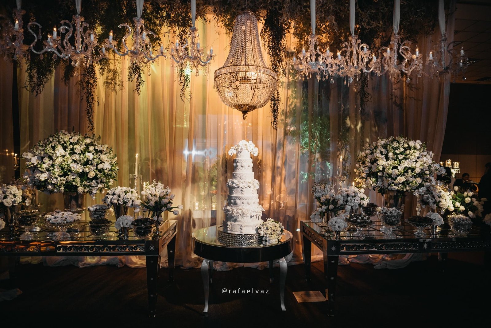 casamento classico romantico, casamento classico a noite, casamento tradicional, casamento a noite, decoracao de casamento a noite, decoracao de casamento classico, decoracao classica e romantica, convite de casamento, casamento thayana e diego, fotografo de casamento santos, fotografo de casamento sp, rafael vaz fotografia, casamento na igreja do embare, casamento em santos, casamento em igreja