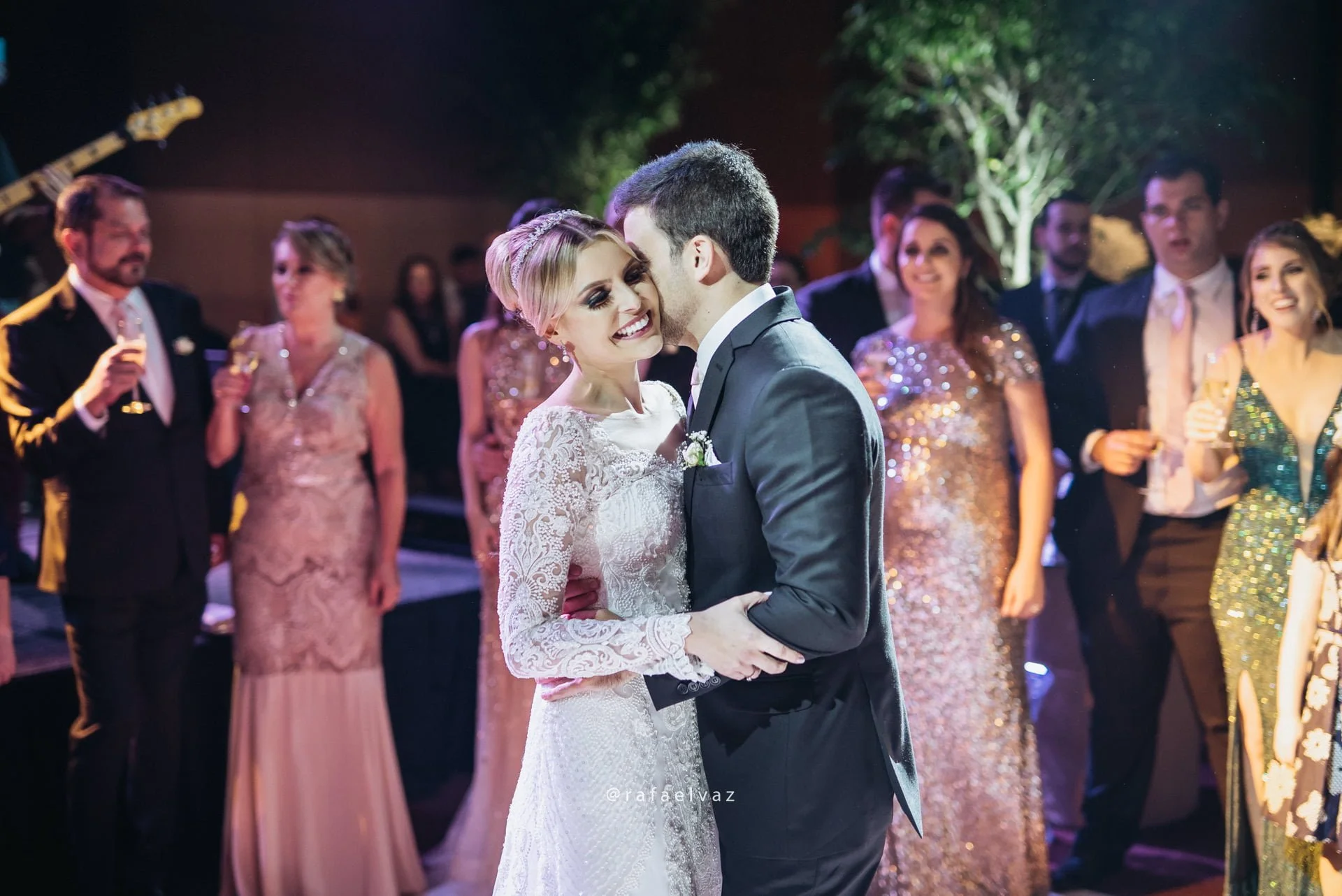 casamento classico romantico, casamento classico a noite, casamento tradicional, casamento a noite, decoracao de casamento a noite, decoracao de casamento classico, decoracao classica e romantica, convite de casamento, casamento thayana e diego, fotografo de casamento santos, fotografo de casamento sp, rafael vaz fotografia, casamento na igreja do embare, casamento em santos, casamento em igreja