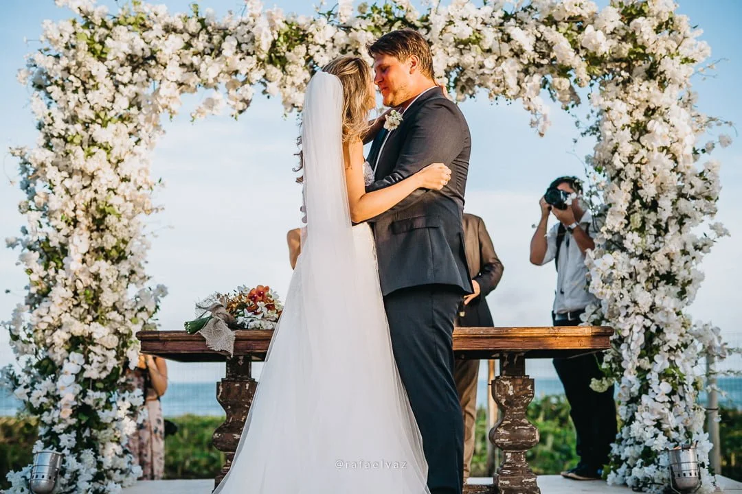 Casamento na bahia, casamento em salvador, casamento em itacimirim, casamento b blue, b blue beachouses, casamento na praia, casamento de dia, decoração de casamento, decoração de casamento b blue, fotos de casamento na bahia, fotos de casamento itacimirim