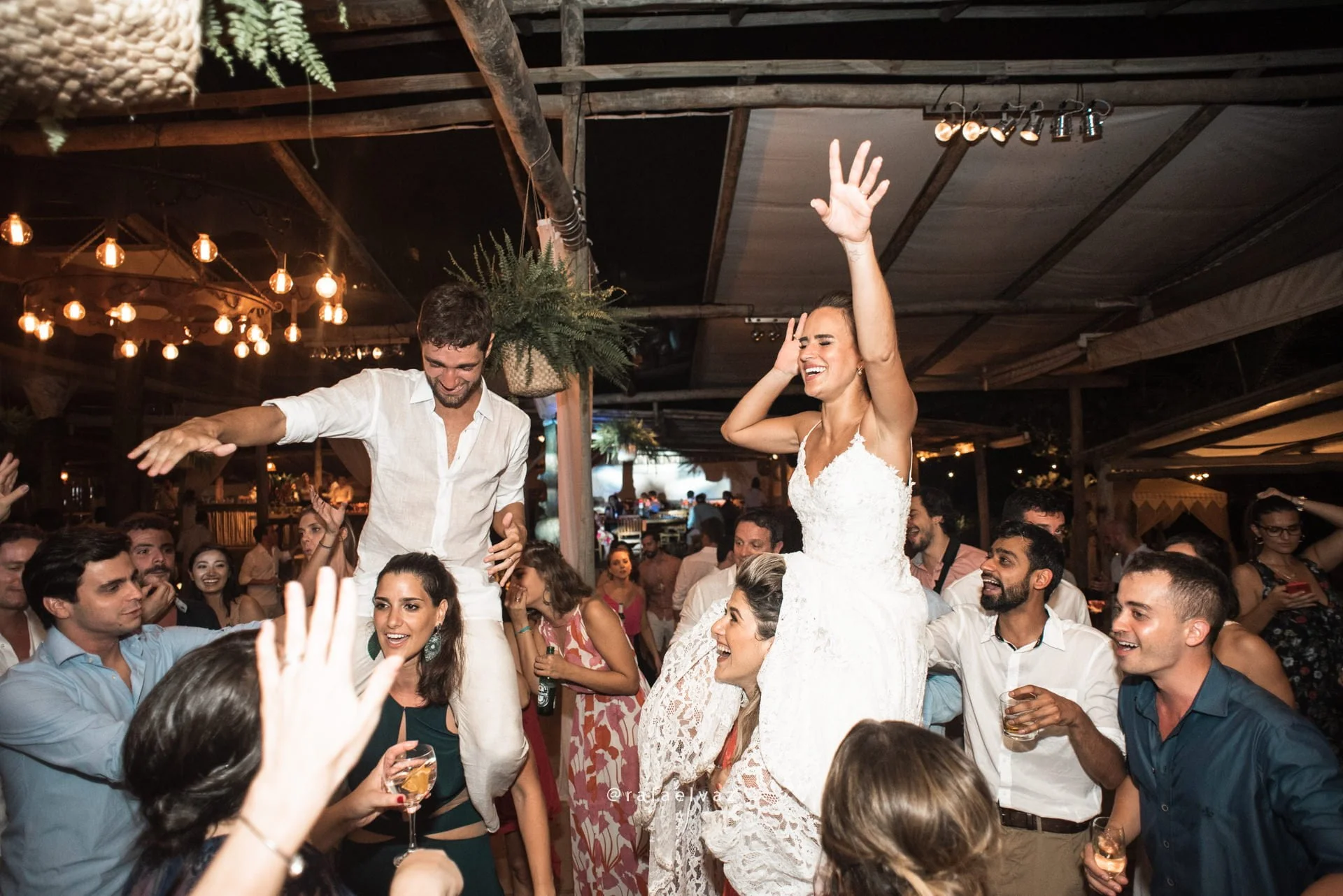 Casamento no Luai Cabanas, casamenta na praia, pé na areia, casamento em maresias, casar na praia, casar de dia, decoração de casamento na praia, casar em maresias, luai cabanas, fotos de casamento na praia