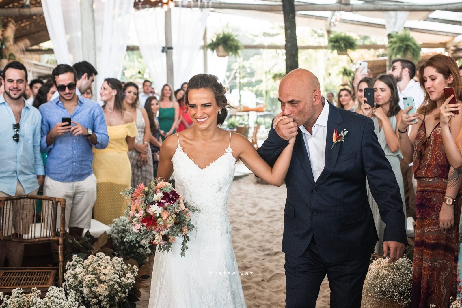 Casamento no Luai Cabanas, casamenta na praia, pé na areia, casamento em maresias, casar na praia, casar de dia, decoração de casamento na praia, casar em maresias, luai cabanas, fotos de casamento na praia