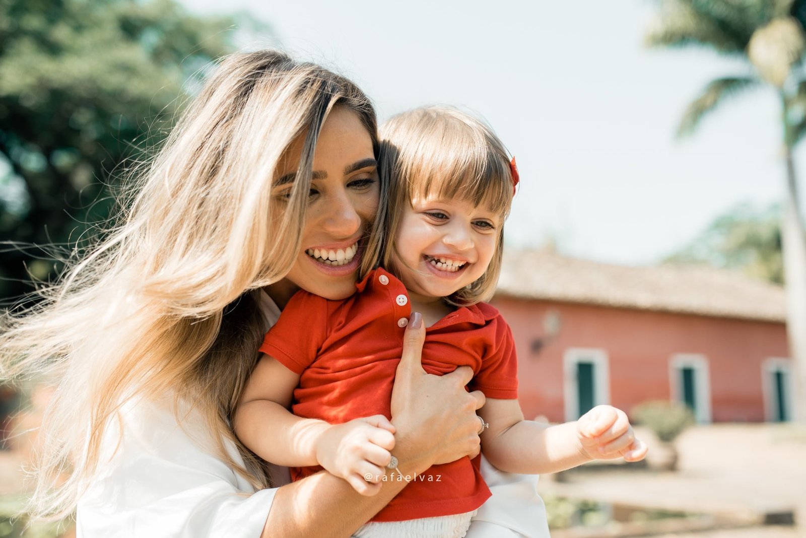 casamento julie e rafael, casamento na árvore, luz do sol no casamento, making of noiva, noiva, bride, bride to be, vestida de noiva, lapis de noiva, constance zahn