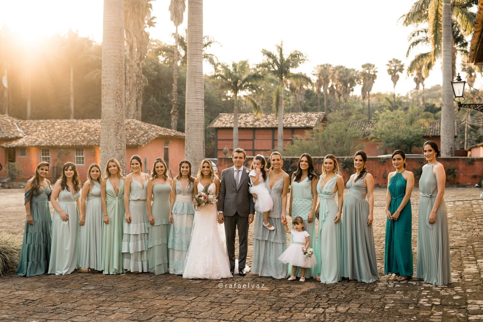 casamento julie e rafael, casamento na árvore, luz do sol no casamento, making of noiva, noiva, bride, bride to be, vestida de noiva, lapis de noiva, constance zahn