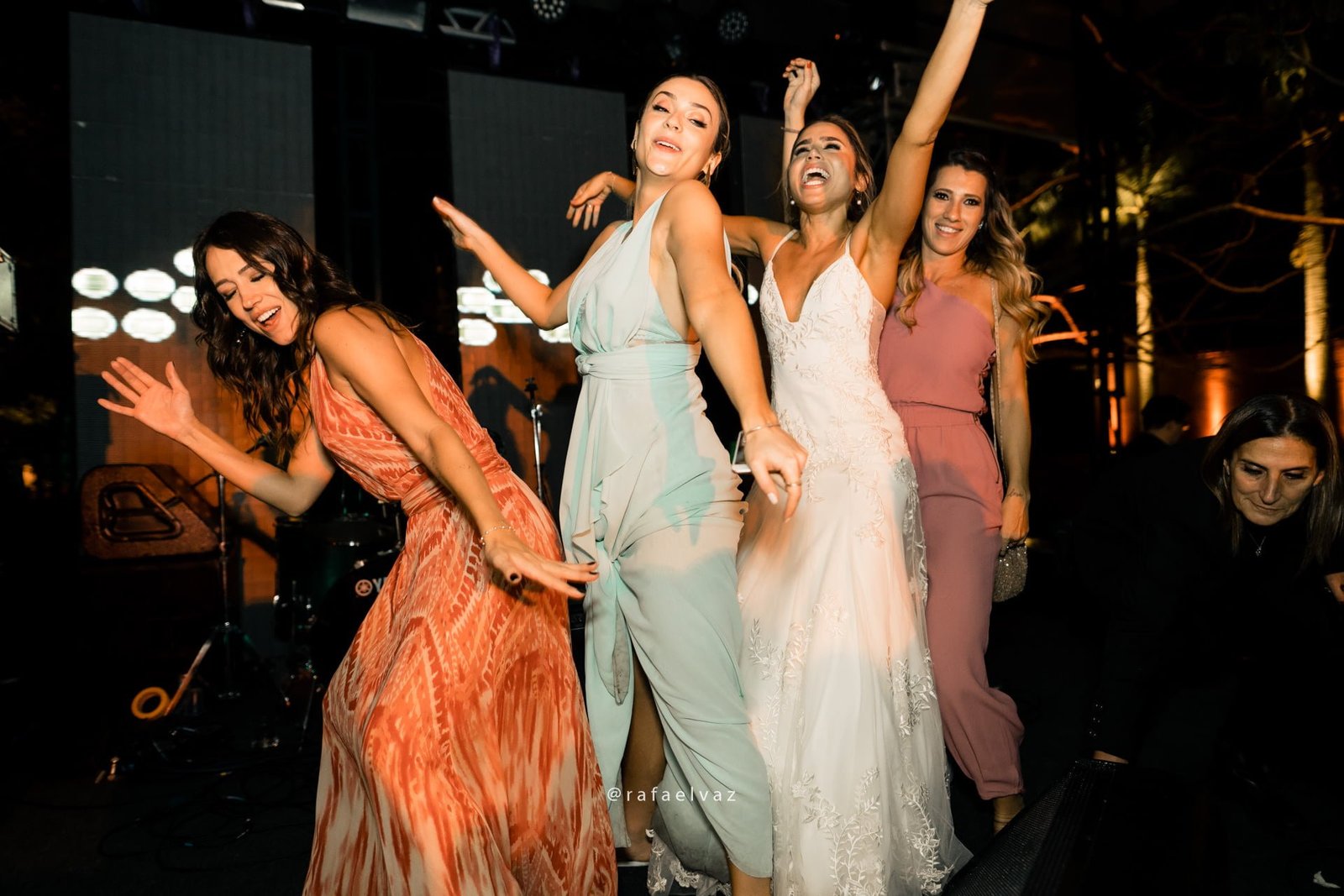 Casamento na Fazenda das Cabras, casamento no campo, decoração de casamento de dia, decor de casamento rústica, casar de dia, casamento no pôr do sol